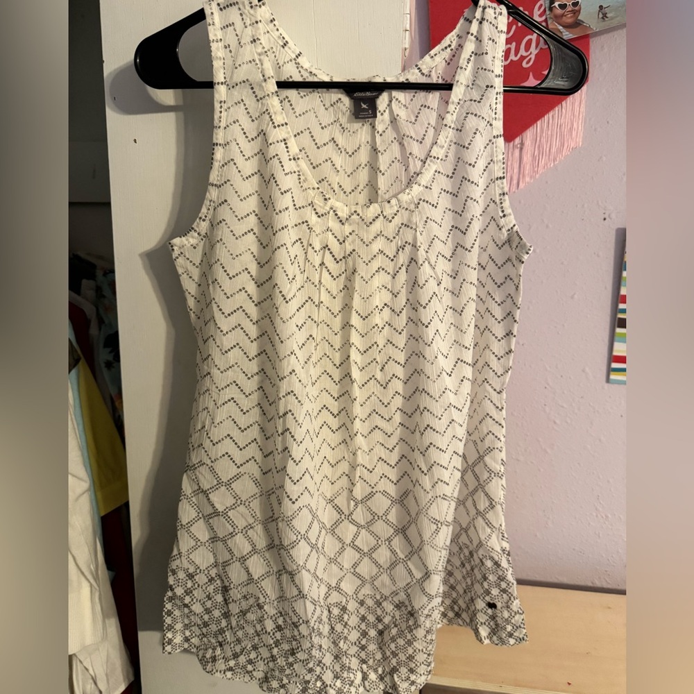 Eddie Bauer White Black Geometric Print Sleeveless Tank Women’s Small